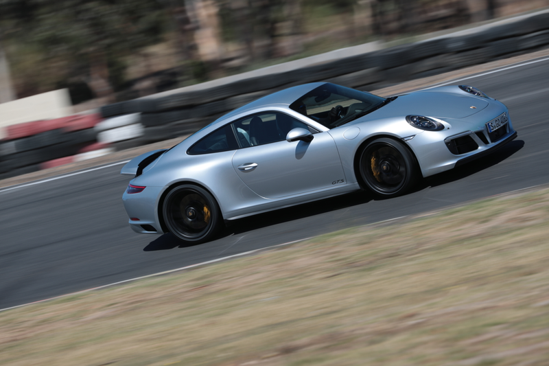 Illustration for article titled The 2017 Porsche 911 GTS Is A Supercar-Slaying Parts Bin Special Daily Driver